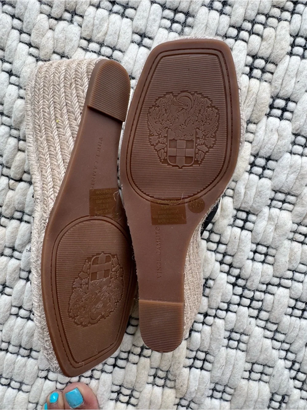 Vince Camuto Black Espadrille Wedge Slides with Glossy Straps